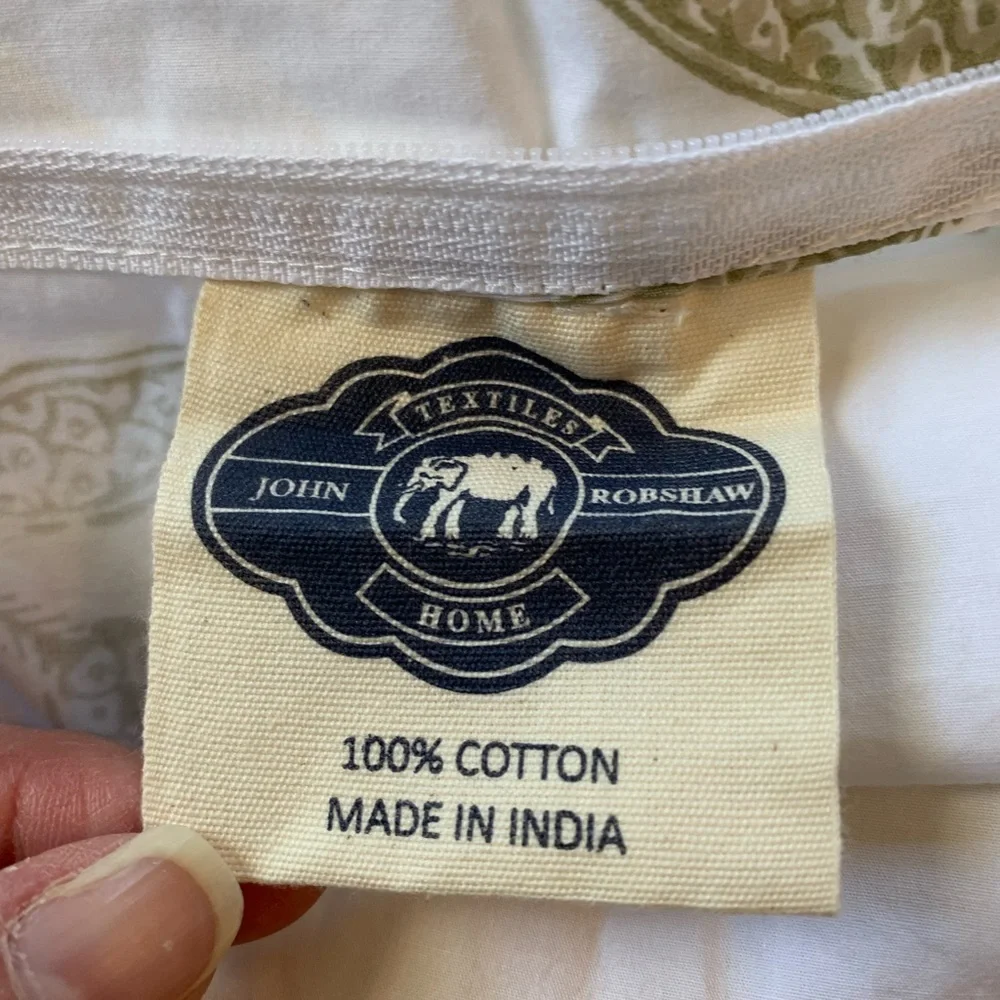 NWOT John Robshaw duvet cover